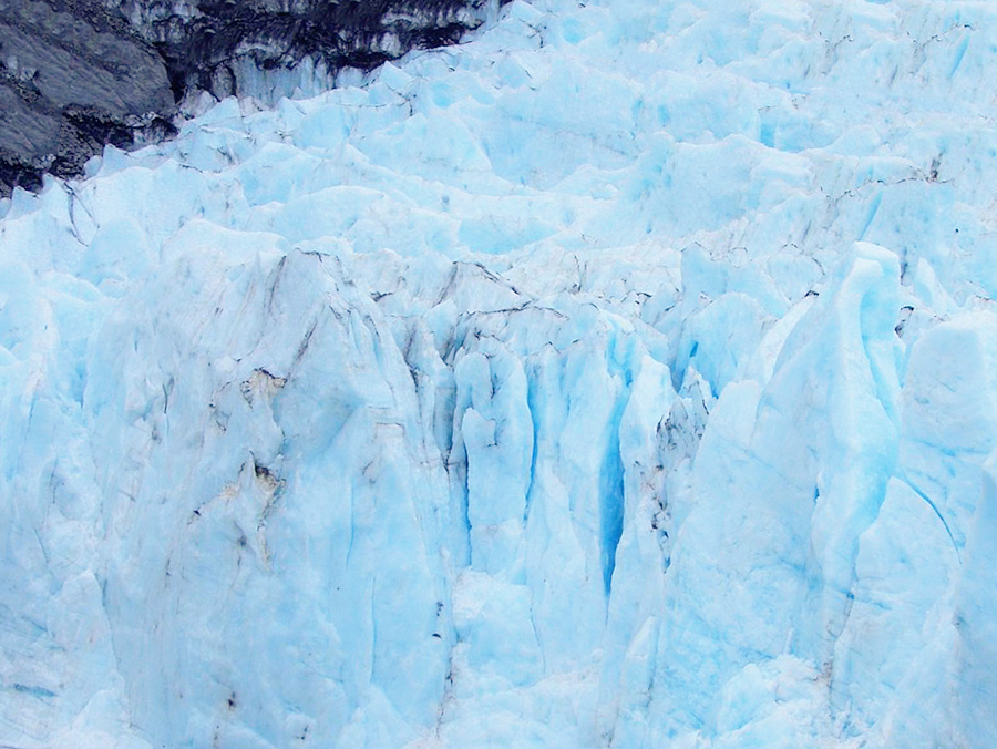 ../Images/LIAO,SHU-CHEN.Alaska.Portage Glacier (20).jpg